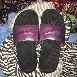 Nike slides